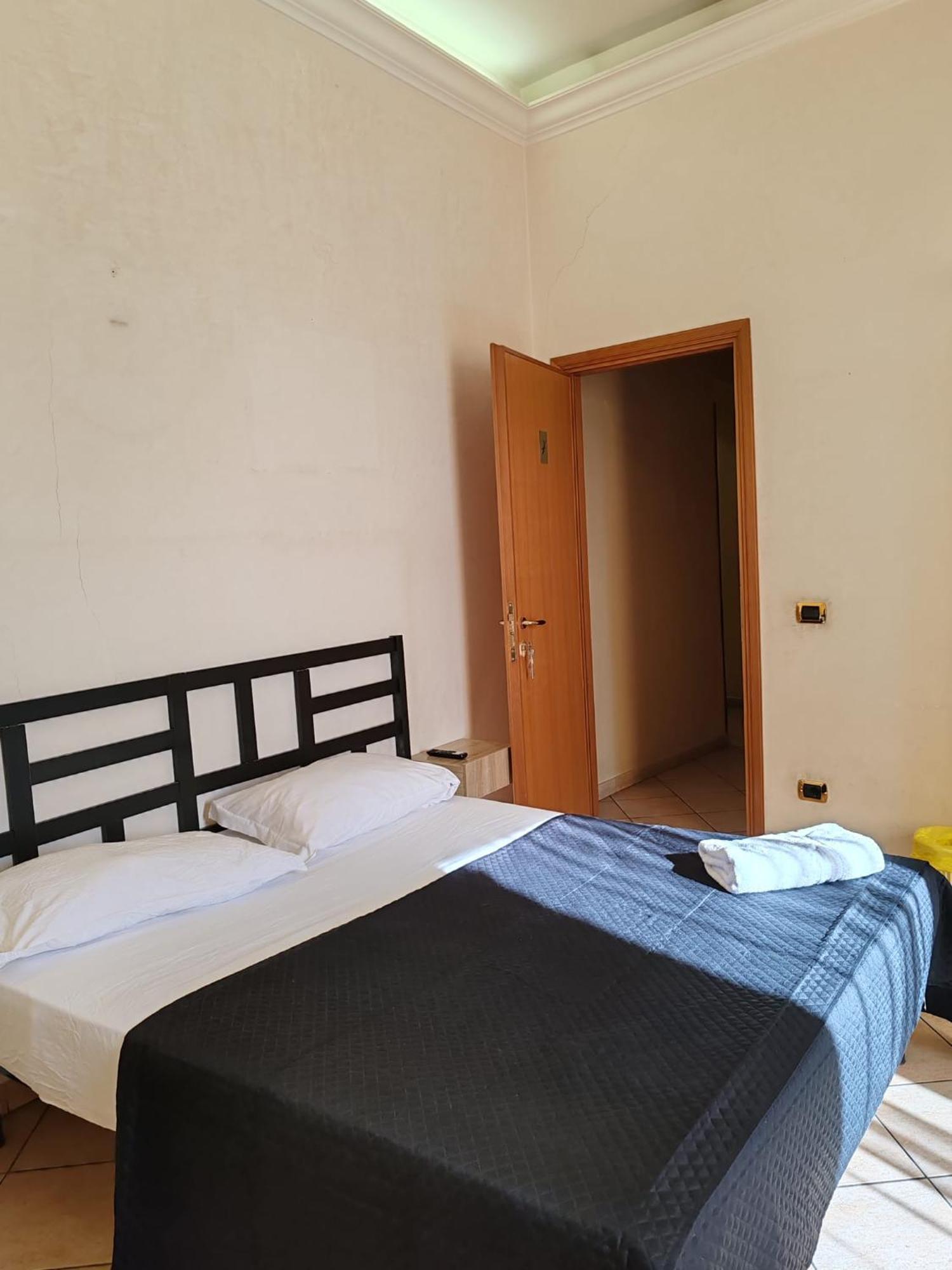 B&B Piazza Ragusa 로마 외부 사진